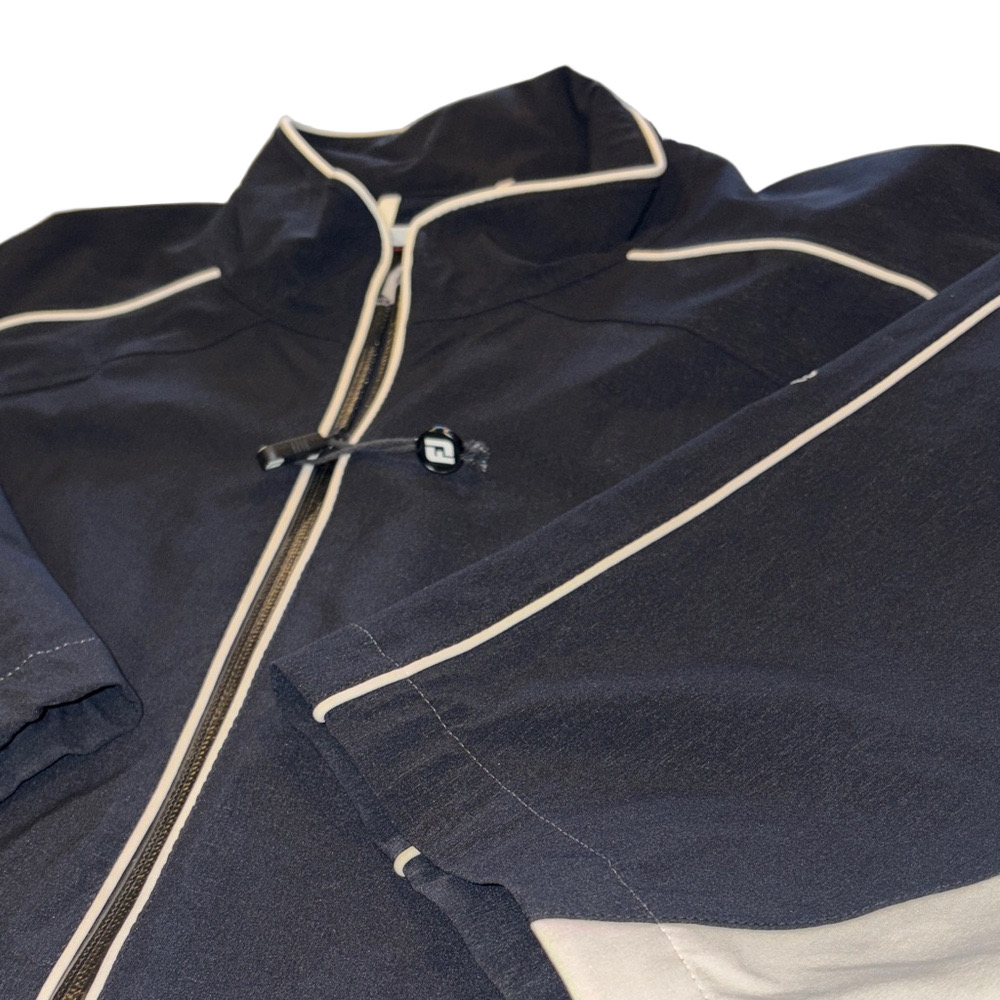 FootJoy Mens Medium DryJoys Tour Collection golf windbreaker.